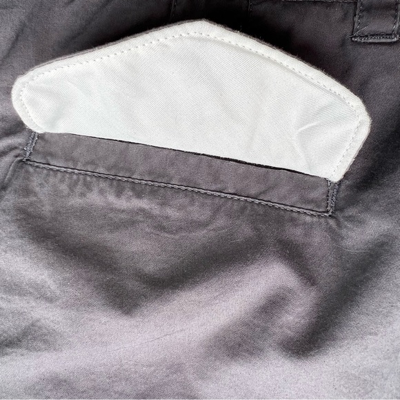 Women’s grey shorts - Nike - Picture 4 of 9